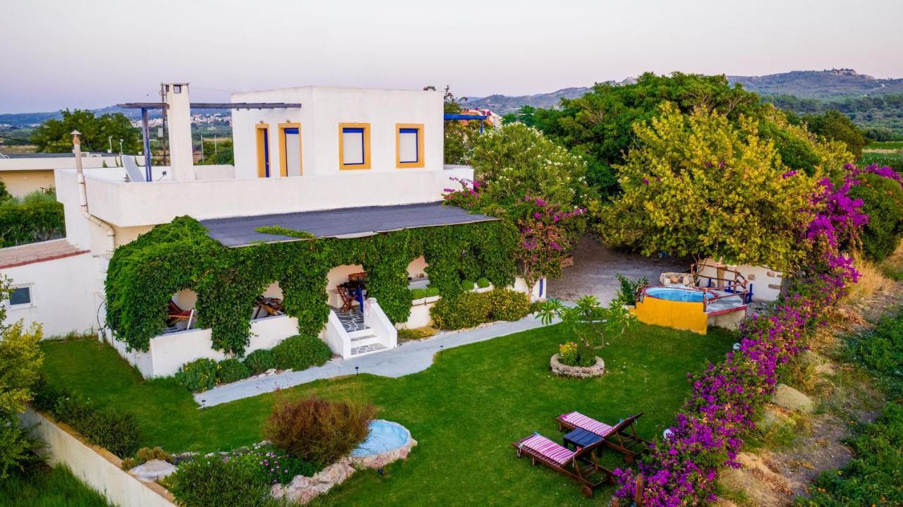Villa Marqua Kalavárda Екстериор снимка
