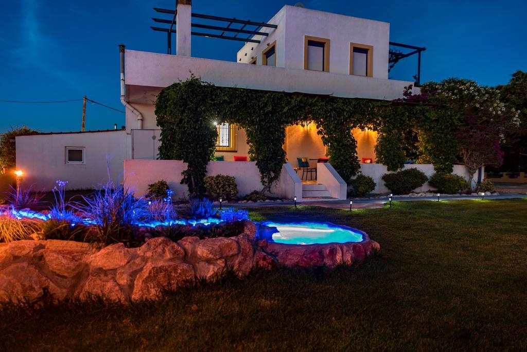 Villa Marqua Kalavárda Екстериор снимка